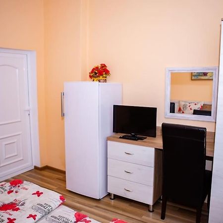 Hotel Lucky 2 Pavel Banja Exteriér fotografie