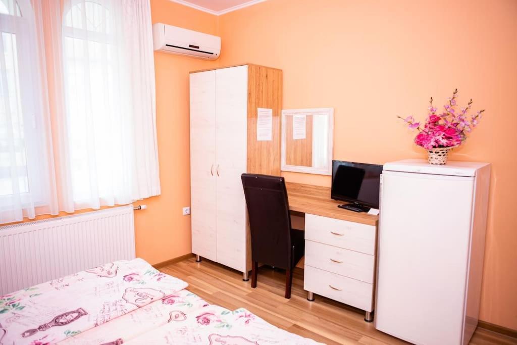Hotel Lucky 2 Pavel Banja Exteriér fotografie